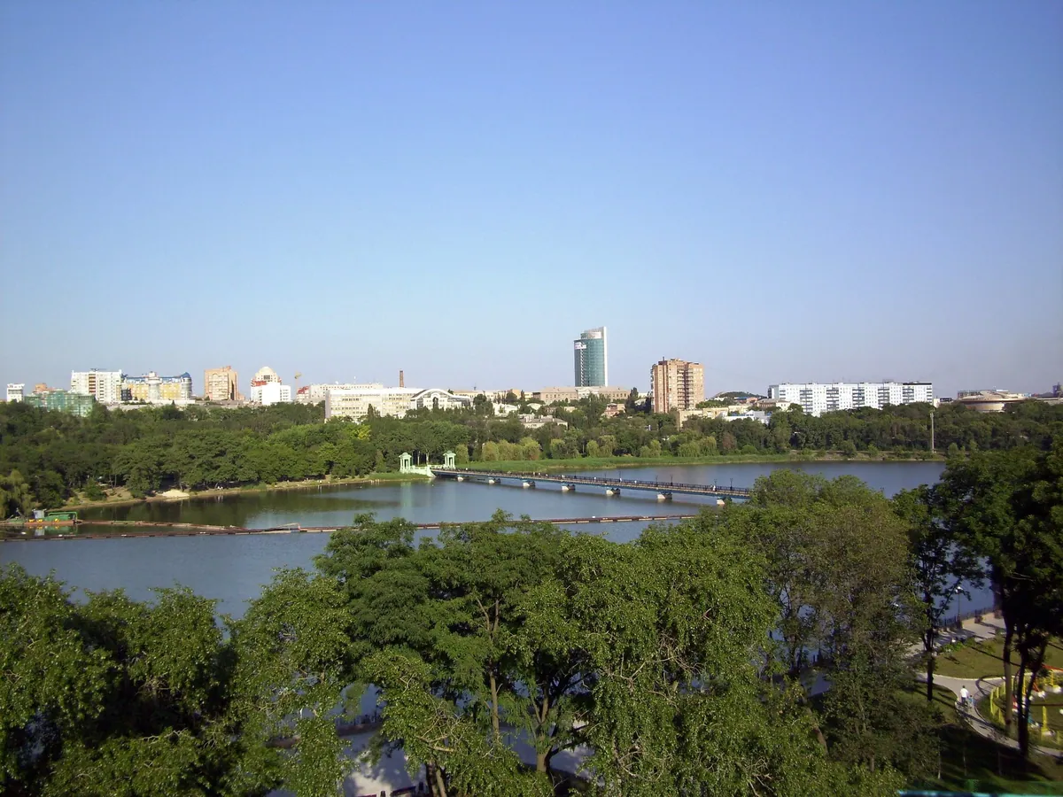Вулиці Донецька · 2010