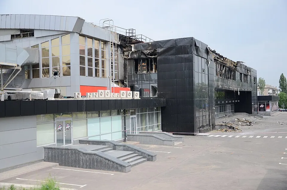 Палац спорту «Дружба» після пожежі · травень 2014