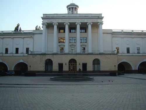 НДІ травматології · Донецьк