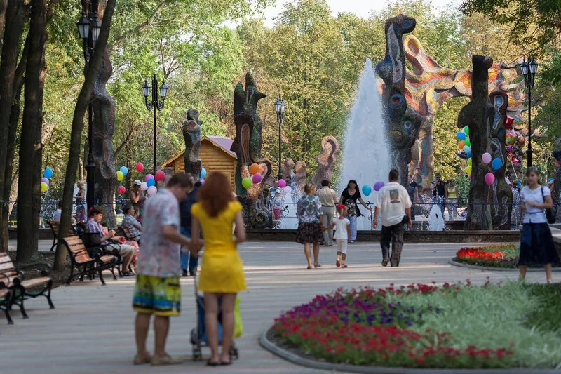 Донецьк · вечірнє місто